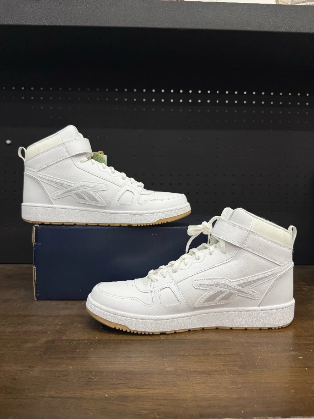 New W/ Box! Men's Reebok Resonator Mid STR White Silver Sneakers Size 14